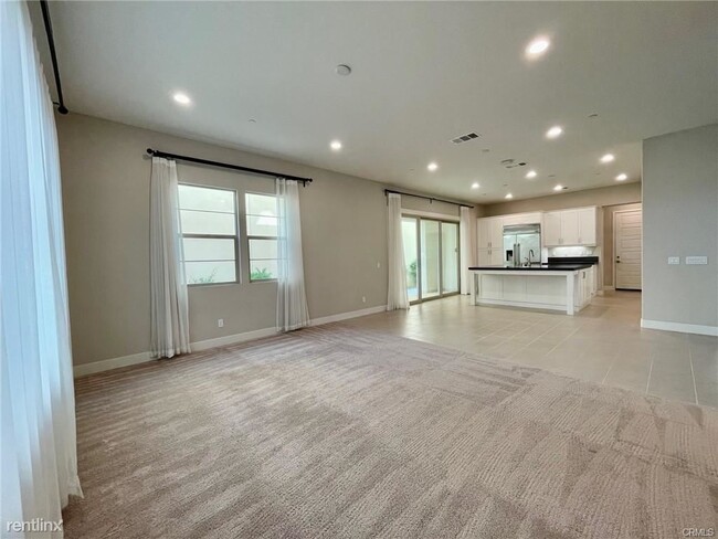 Building Photo - 4 br, 3 bath House - 111 Stellar