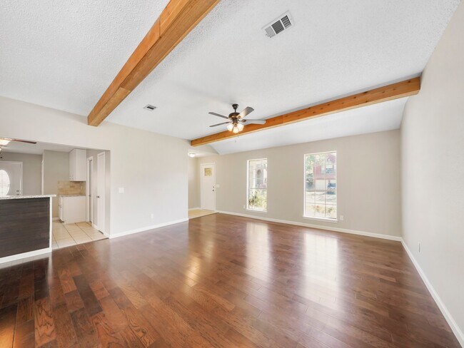 Foto del edificio - 21214 Park Willow Dr