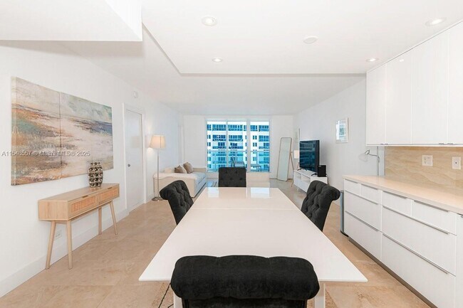 Foto del edificio - 2301 Collins Ave
