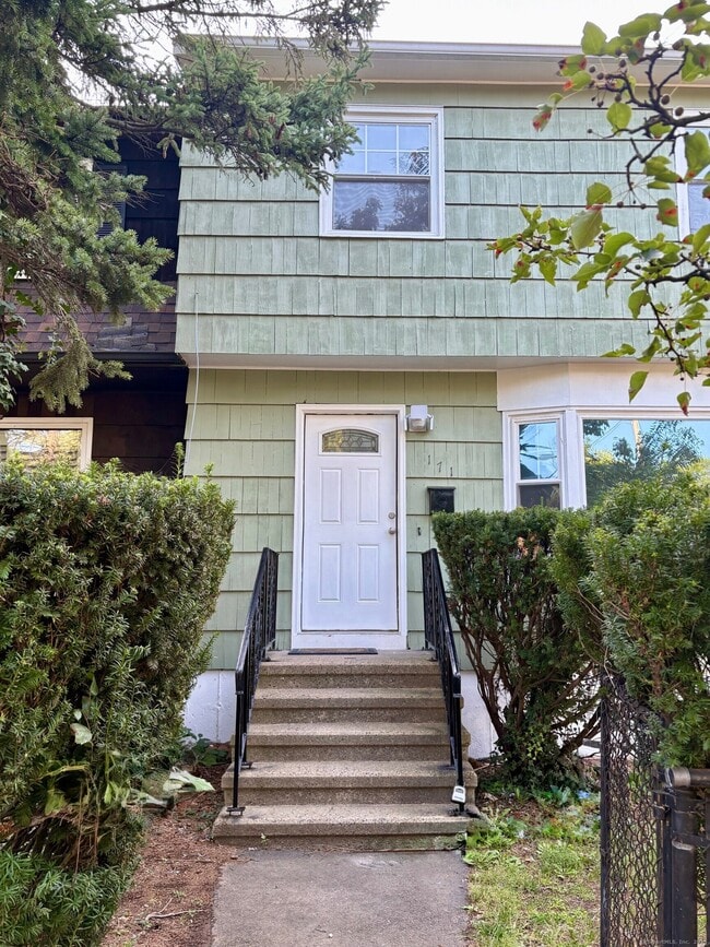 Building Photo - 171 Newhall St