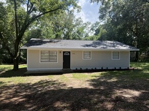 Building Photo - 5955 Windy Hill Cir S