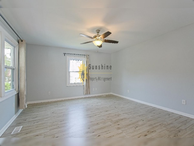 Building Photo - !!!WOW!!! Single Family home in Norfolk