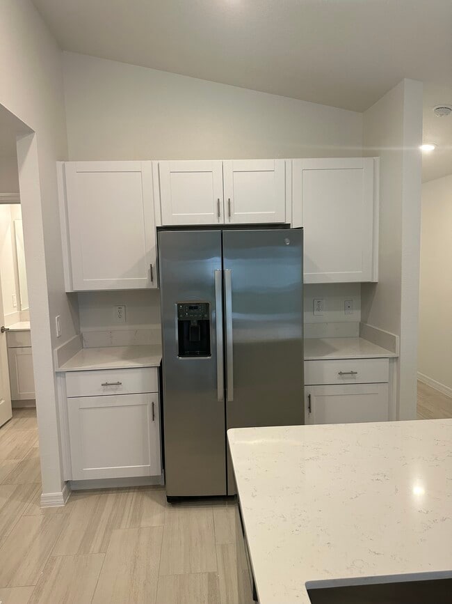 Building Photo - 4045 Radiant Mountain Dr