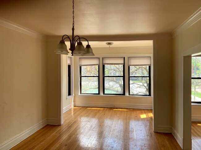 Foto del edificio - 1310-1318 W Howard St