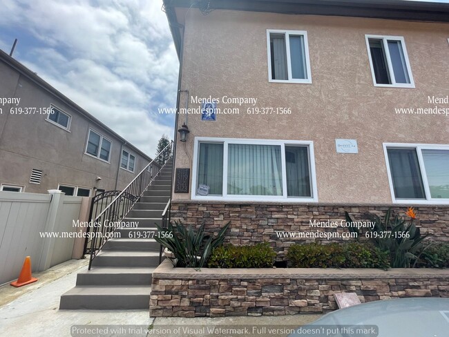 Building Photo - Charming 2 bd / 1 bth Apartment Nestled in...