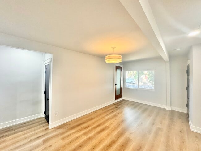 Building Photo - 4408 Brunswick Ave