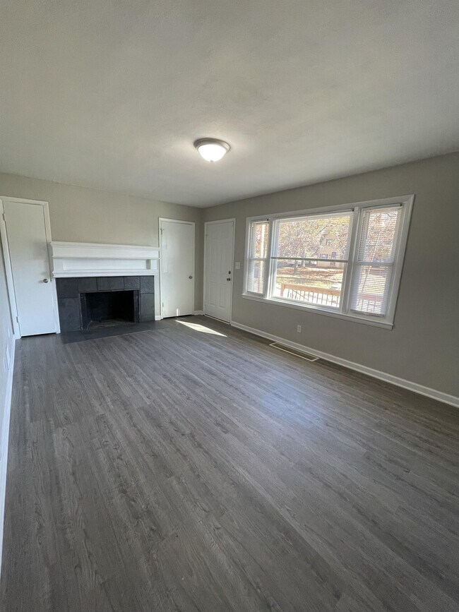 Foto del edificio - 420 N Lightburne St