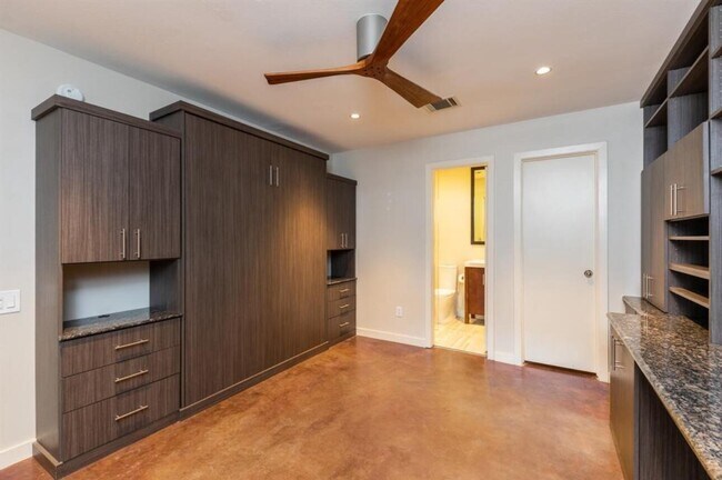 Foto del edificio - 5235 Blossom St