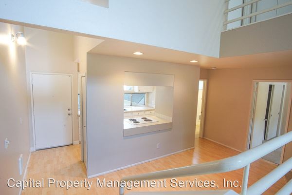 Building Photo - 4589 Galewood St