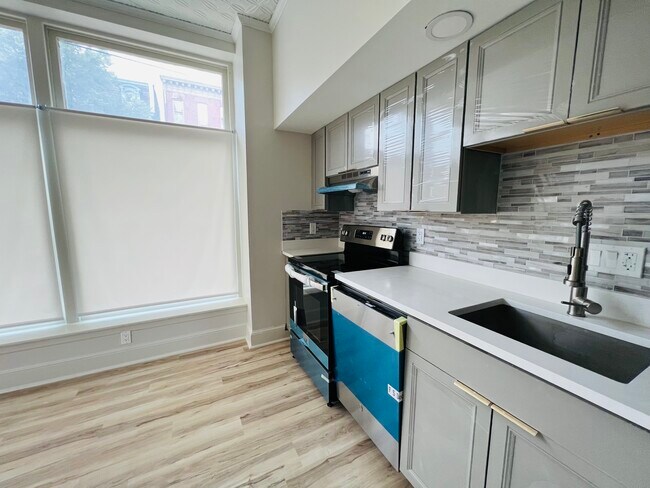 Cocina - 456 Bingaman St