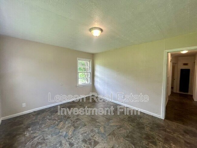Foto del edificio - 307 W 71st St