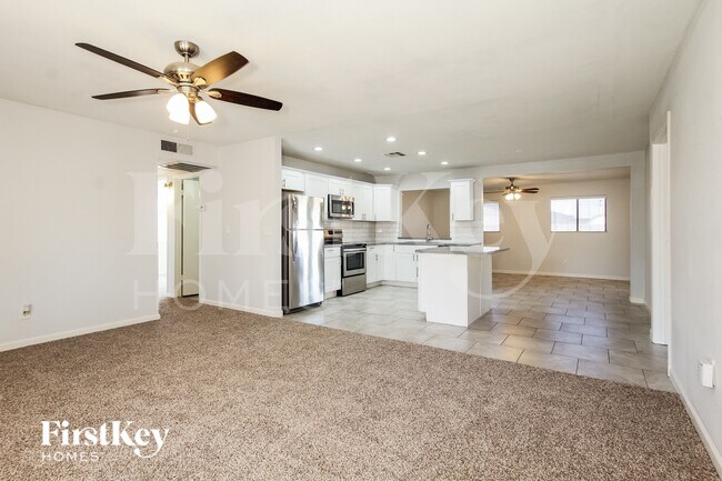 Foto del edificio - 9808 N 47th Ave