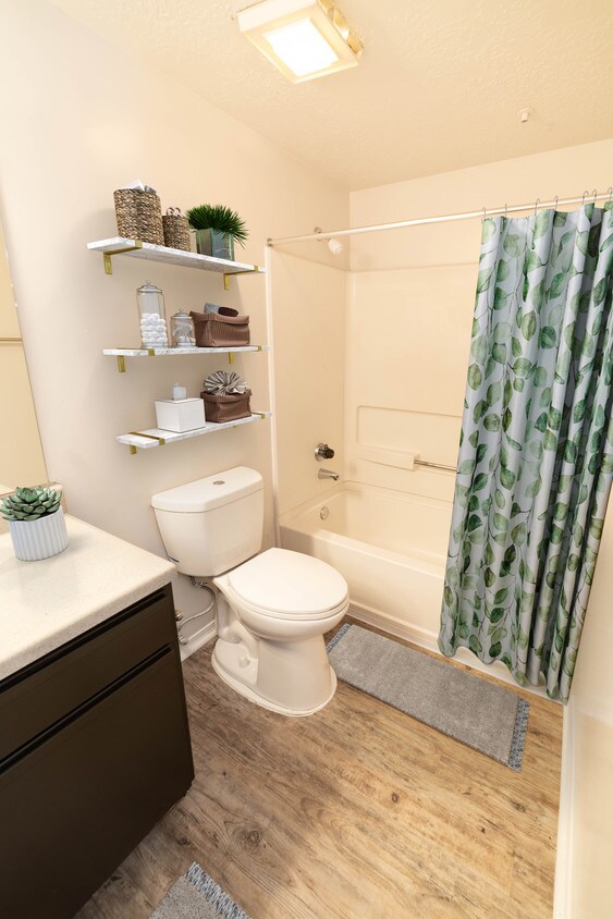 Park at Spring Creek Apartments Tomball, TX