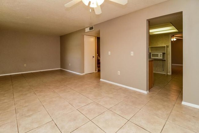 Building Photo - 157 Fallwood St