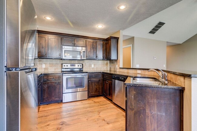 Foto del edificio - 3 Bedroom Home in South Springfield