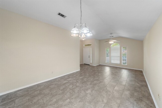 Building Photo - 273 Mesa View