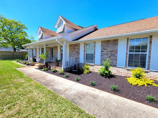 Building Photo - 3902 India Cove