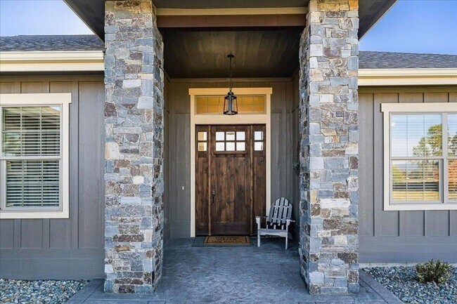 Building Photo - 3 br, 2 bath House - 130 E. Monture Ridge