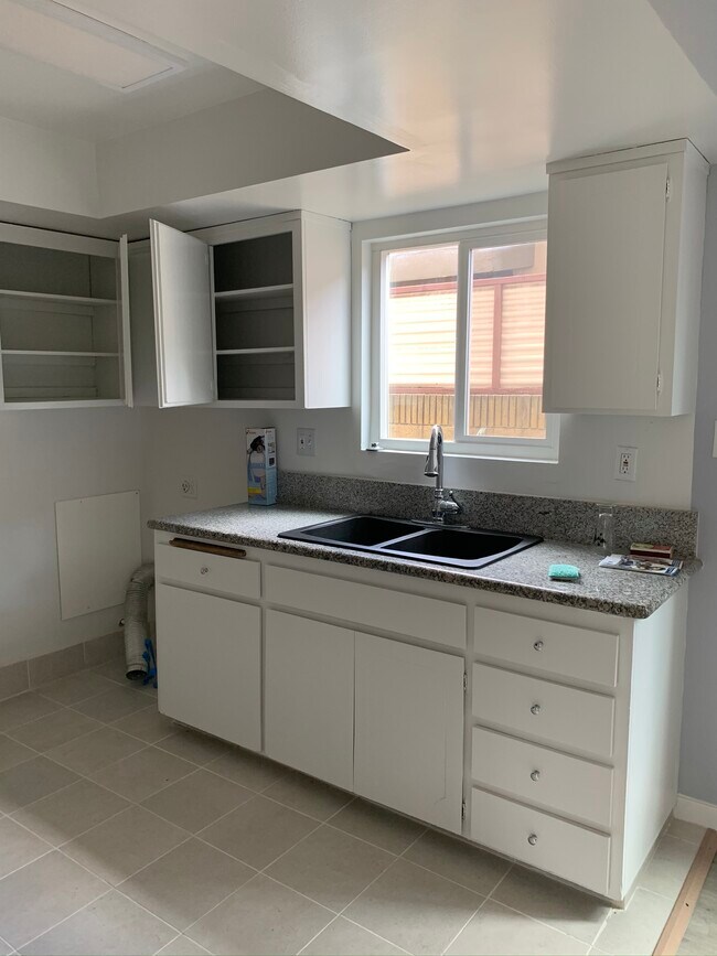 Foto del edificio - 8528 5th St