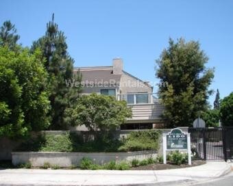 Primary Photo - 117 N Ridgeway St