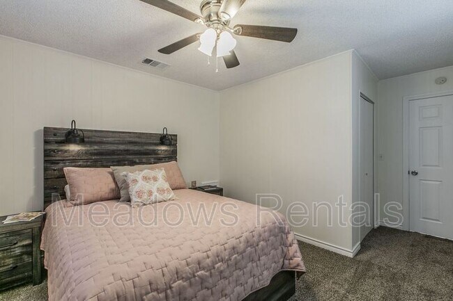 Foto del edificio - 5417 Old Lorena Rd