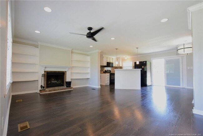 Building Photo - 6652 Suga Cir