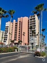 Building Photo - 3880 N Hwy A1A