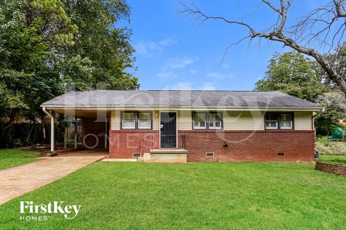Primary Photo - 185 Long Dr SW