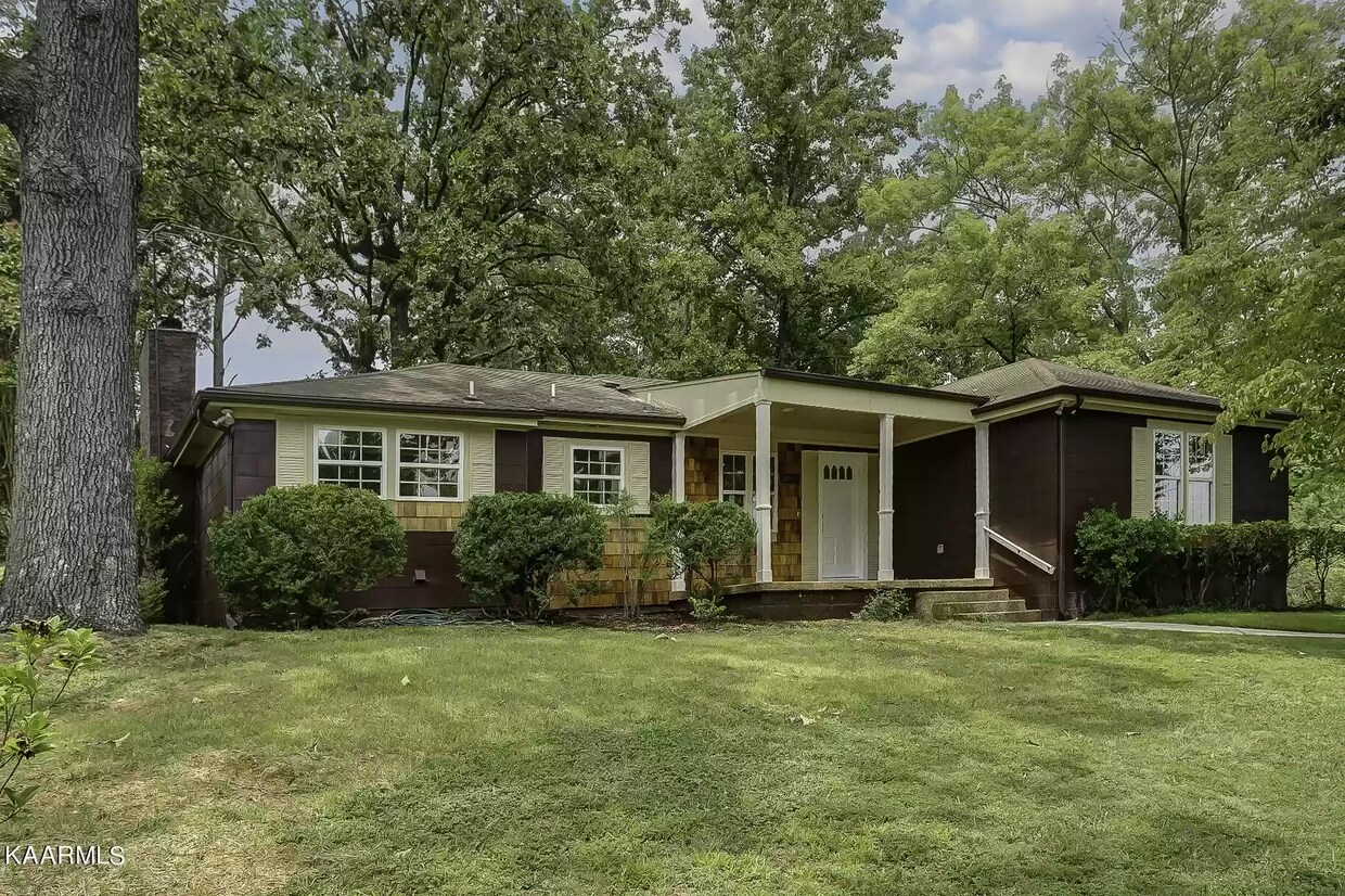 3895 Azalean Dr, Chattanooga, TN 37415 House Rental in Chattanooga