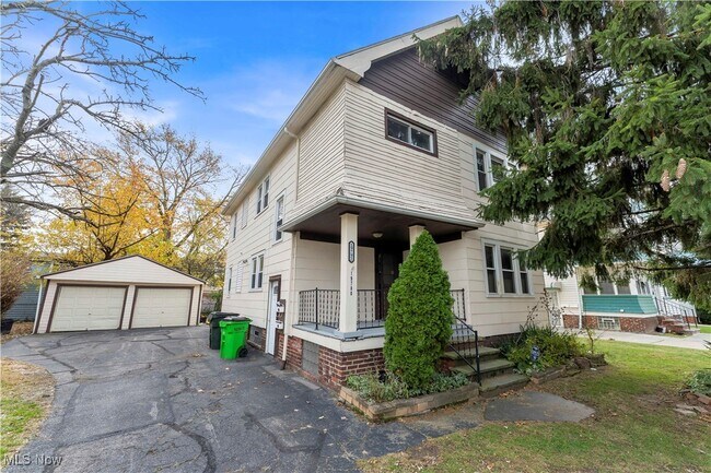 Foto del edificio - 19792 Pasnow Ave