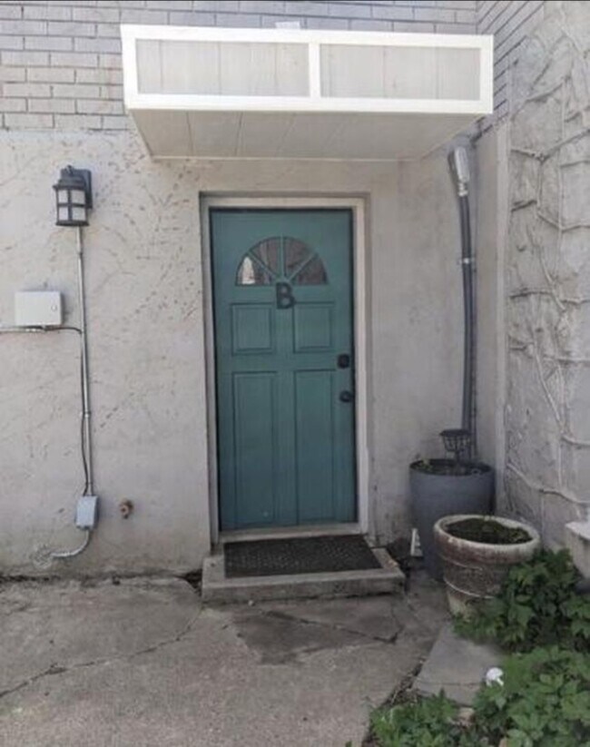 Foto del edificio - 3590 Polk Ave