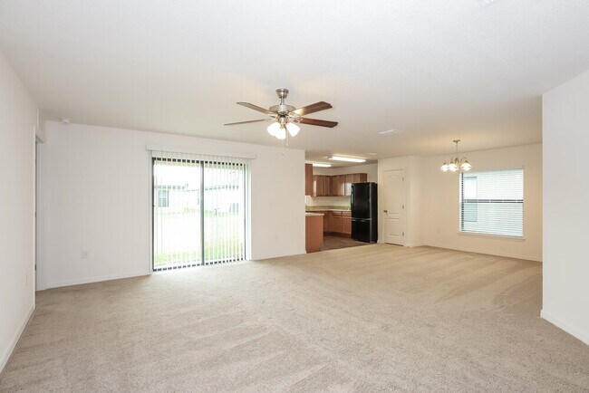 Foto del edificio - 745 Chatham Walk