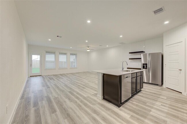 Building Photo - 12320 Brandenburg Gate Dr