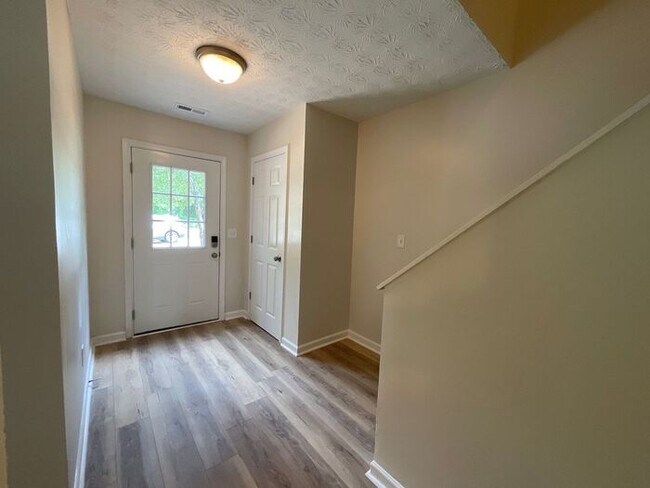 Foto del edificio - 3481 Waldrop Trail