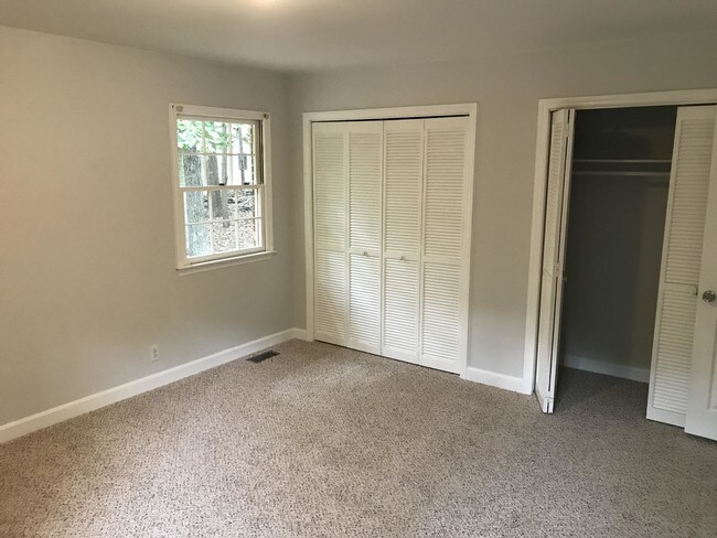 Foto del edificio - 720 Clarion Dr