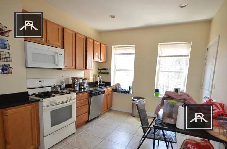 Primary Photo - 5 bedroom in Boston MA 02130