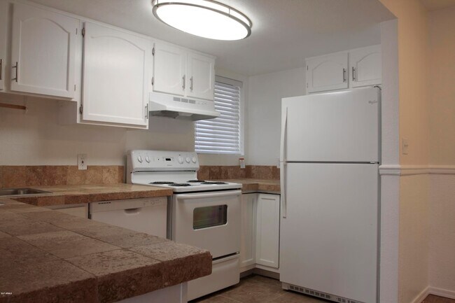 Foto del edificio - 16402 N 31st St