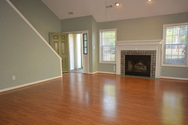 Foto del edificio - 240 Carriage Chase