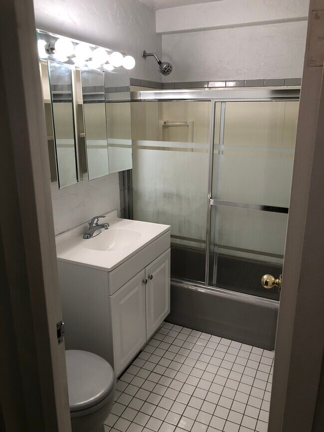 Foto del edificio - 30 E Elm St