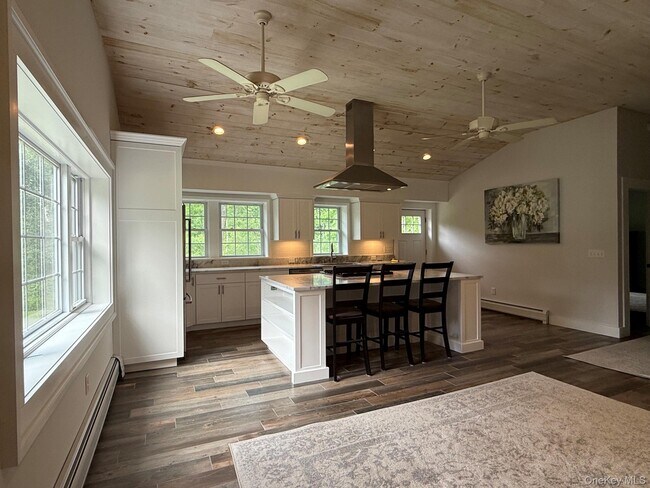 Foto del edificio - 463 Doodletown Rd