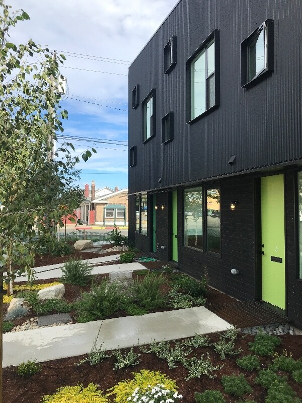 Building Photo - 1522 6th Ave