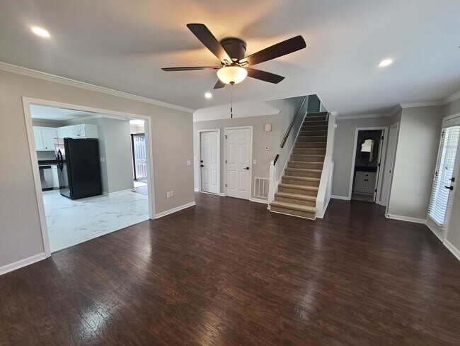 Building Photo - 100 Pinnacle Ln, Easley, SC