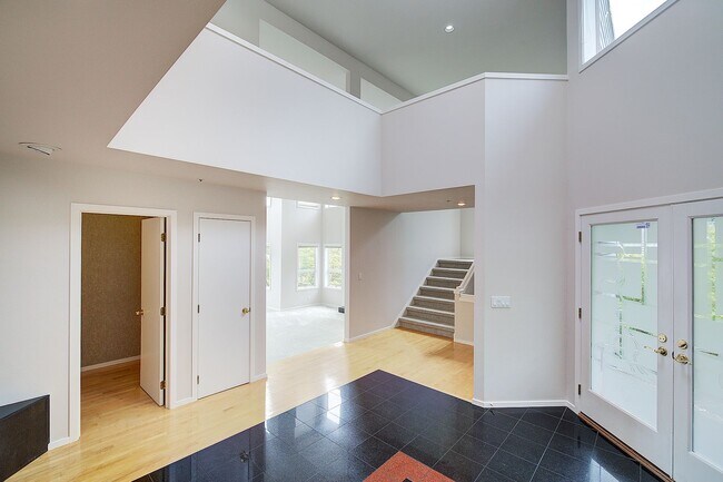 Foto del edificio - 4bd/3.5ba Mercer Island Home
