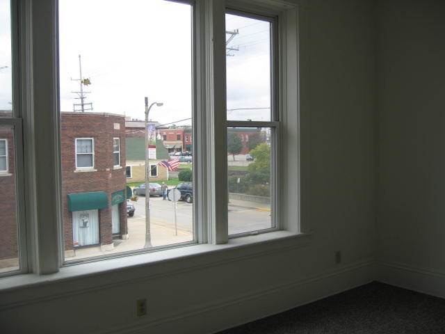Foto del edificio - 7 N Main St