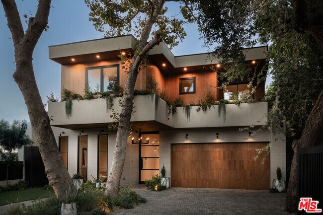 Foto del edificio - 13229 Hesby St