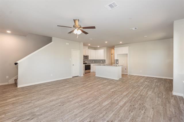 Building Photo - 3324 Solana Cir