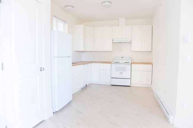 Building Photo - 36499 Epworth Court