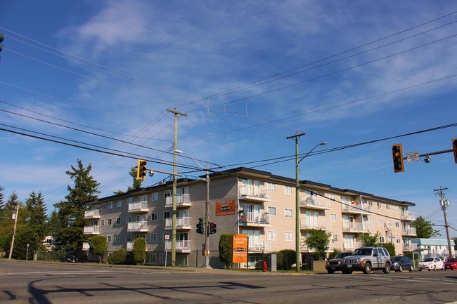 Building Photo - Scenic View Manor