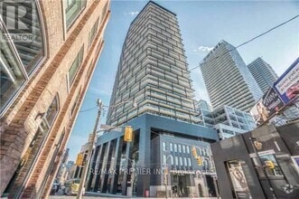 Building Photo - 125-3125 Peter St