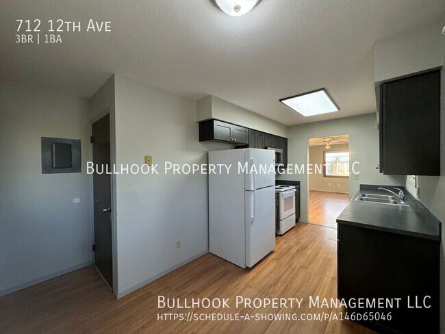 Foto del edificio - 712 12th Ave